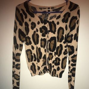 Trendy Cheetah cardigan !